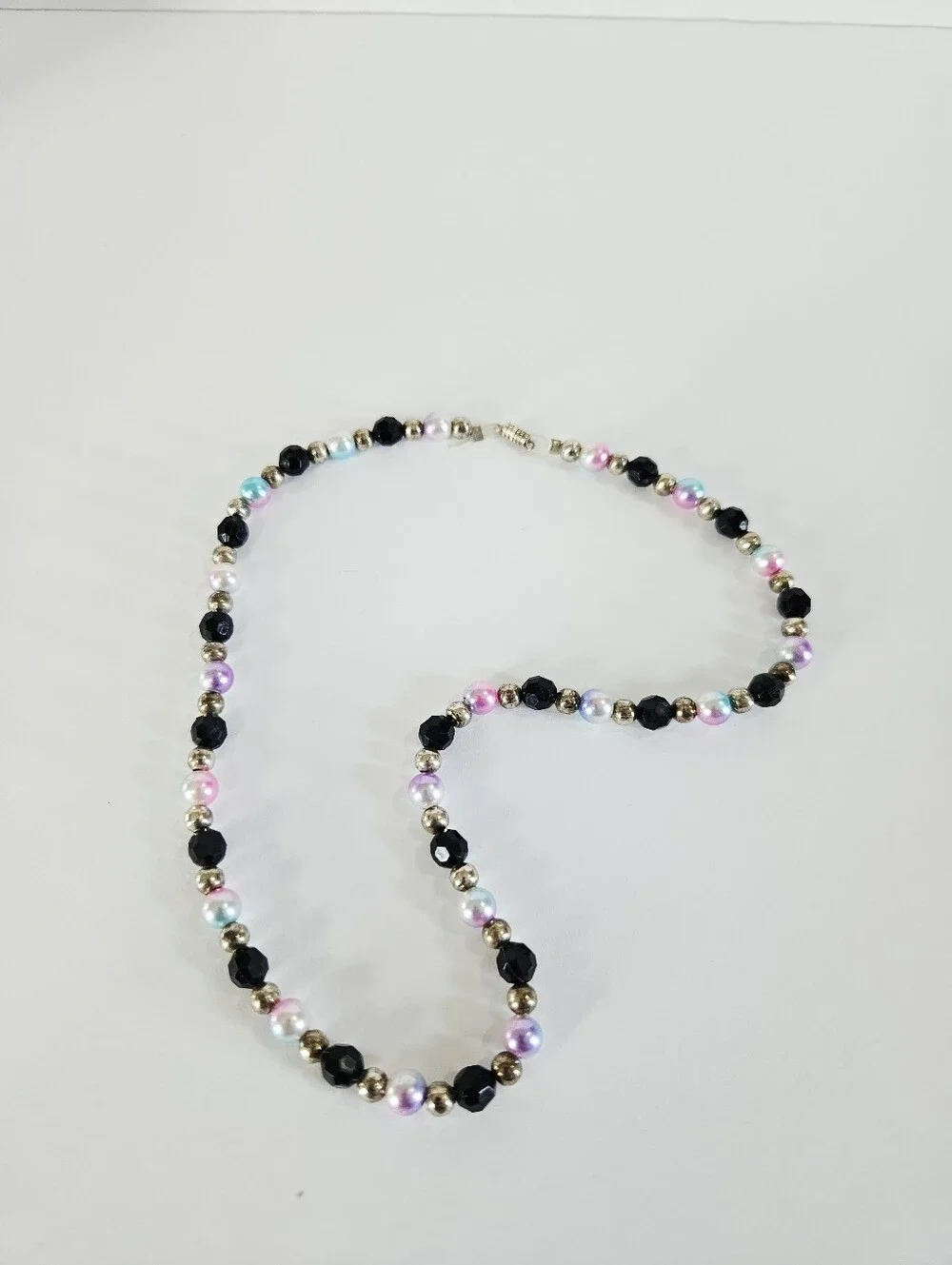Vintage Beaded Crystal Faceted Lucite Pastel Faux Pearl Screw Clasp Necklace